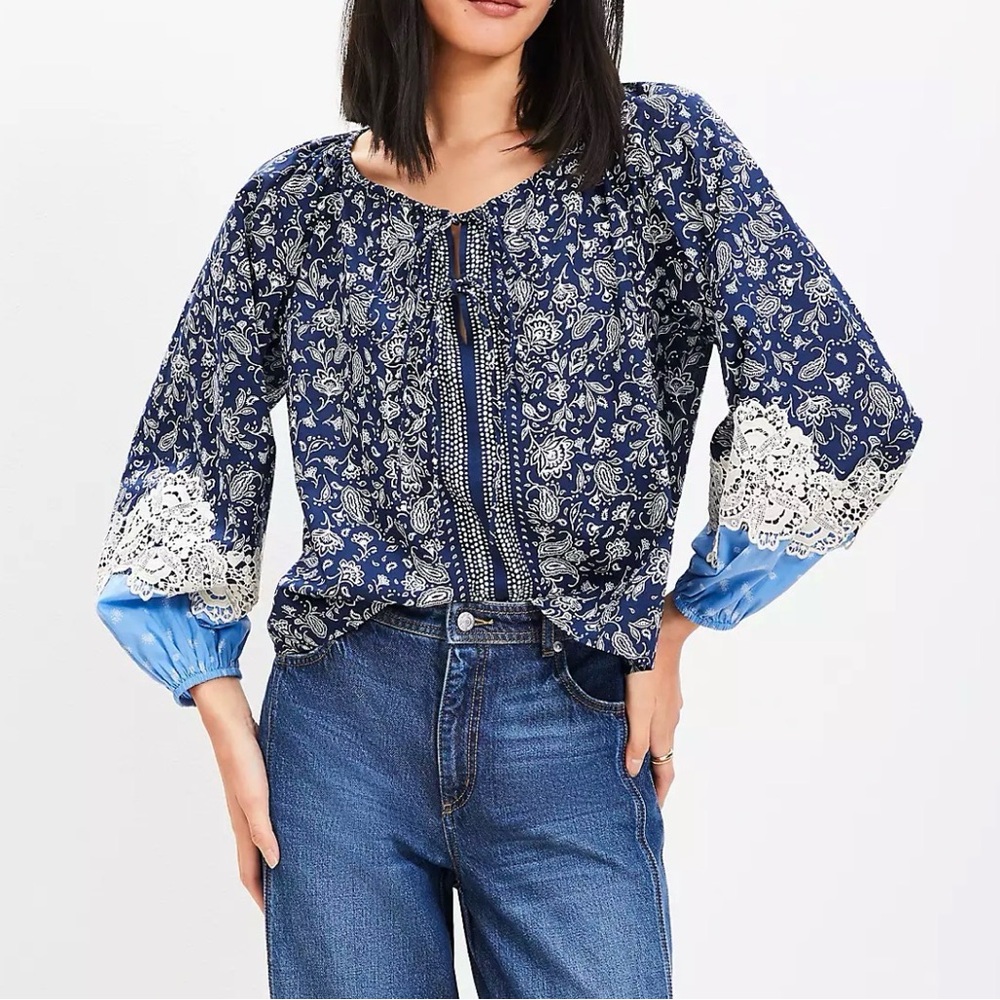 LOFT Women’s Lace Accents Navy Paisley Tie Blouse Size XL